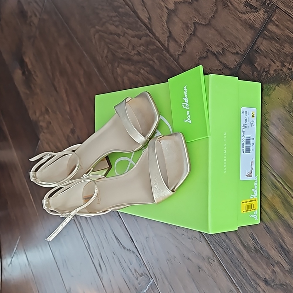 *Rare* NIB Sam Edelman Wilson Block Heel